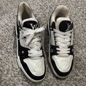 Louis Vuitton Black and White Logo Sneakers size 8 men